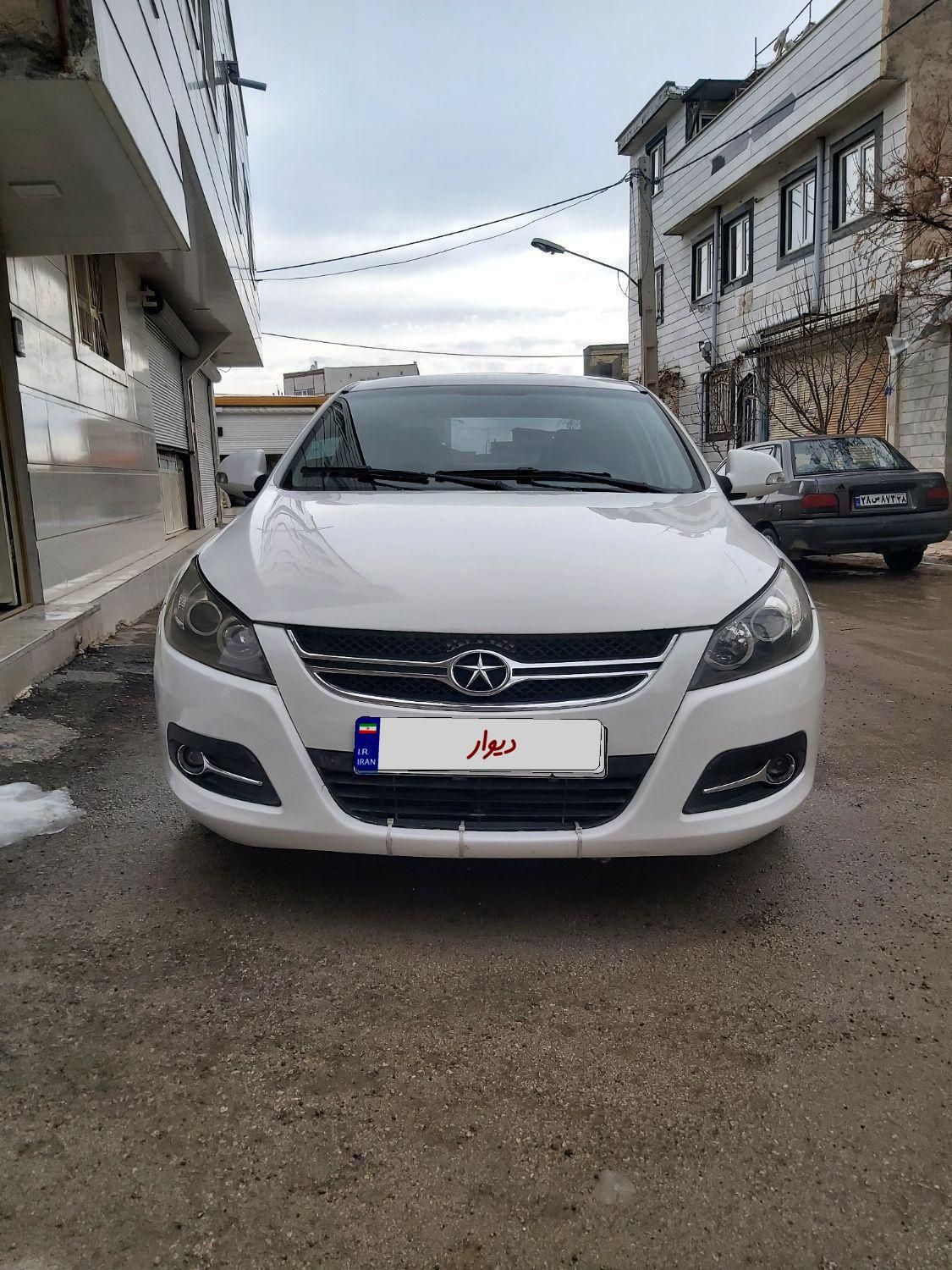 خودرو جک، J5 آگهی ann_19793970