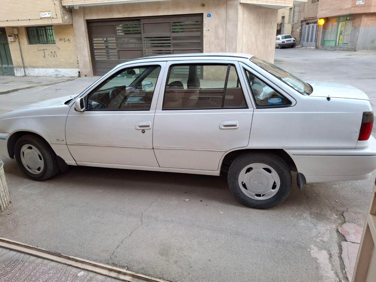 دوو سیلو سدان - 1381