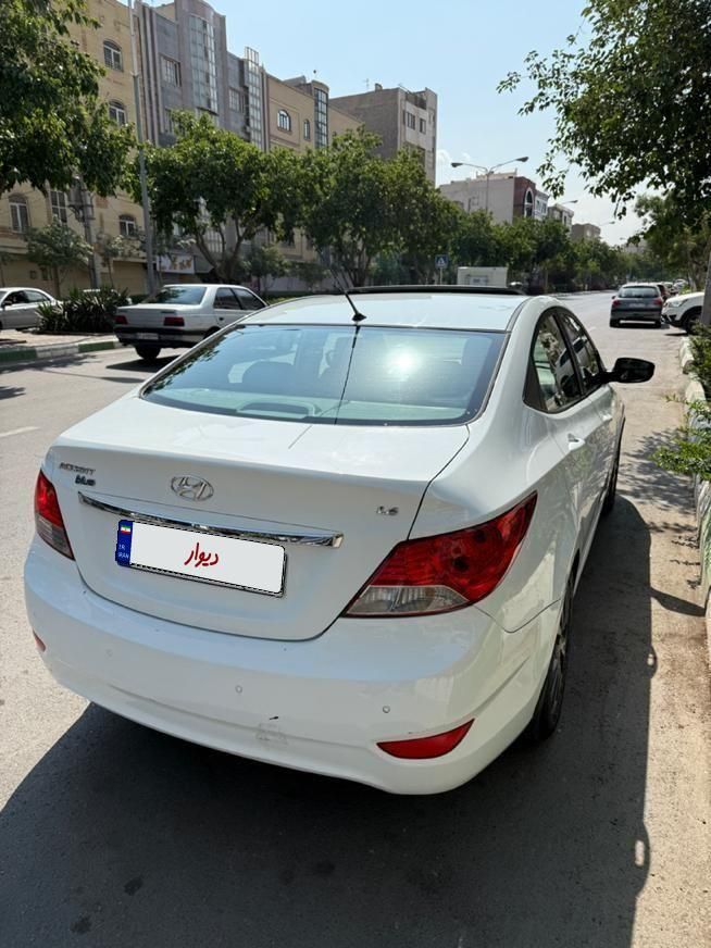 هیوندای اکسنت 1.6 لیتر بلو - 2015