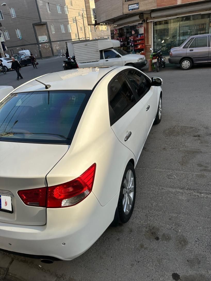 کیا سراتو 2.0 لیتر اتوماتیک GT لاین - 2010