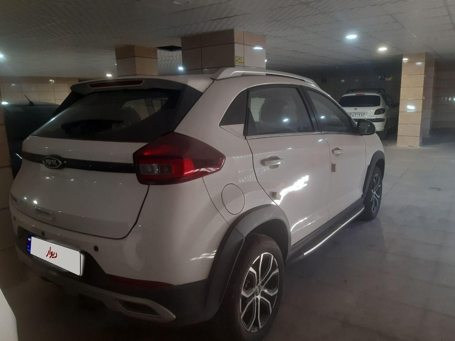 ام وی ام X22 پرو دنده‌ای - 1402