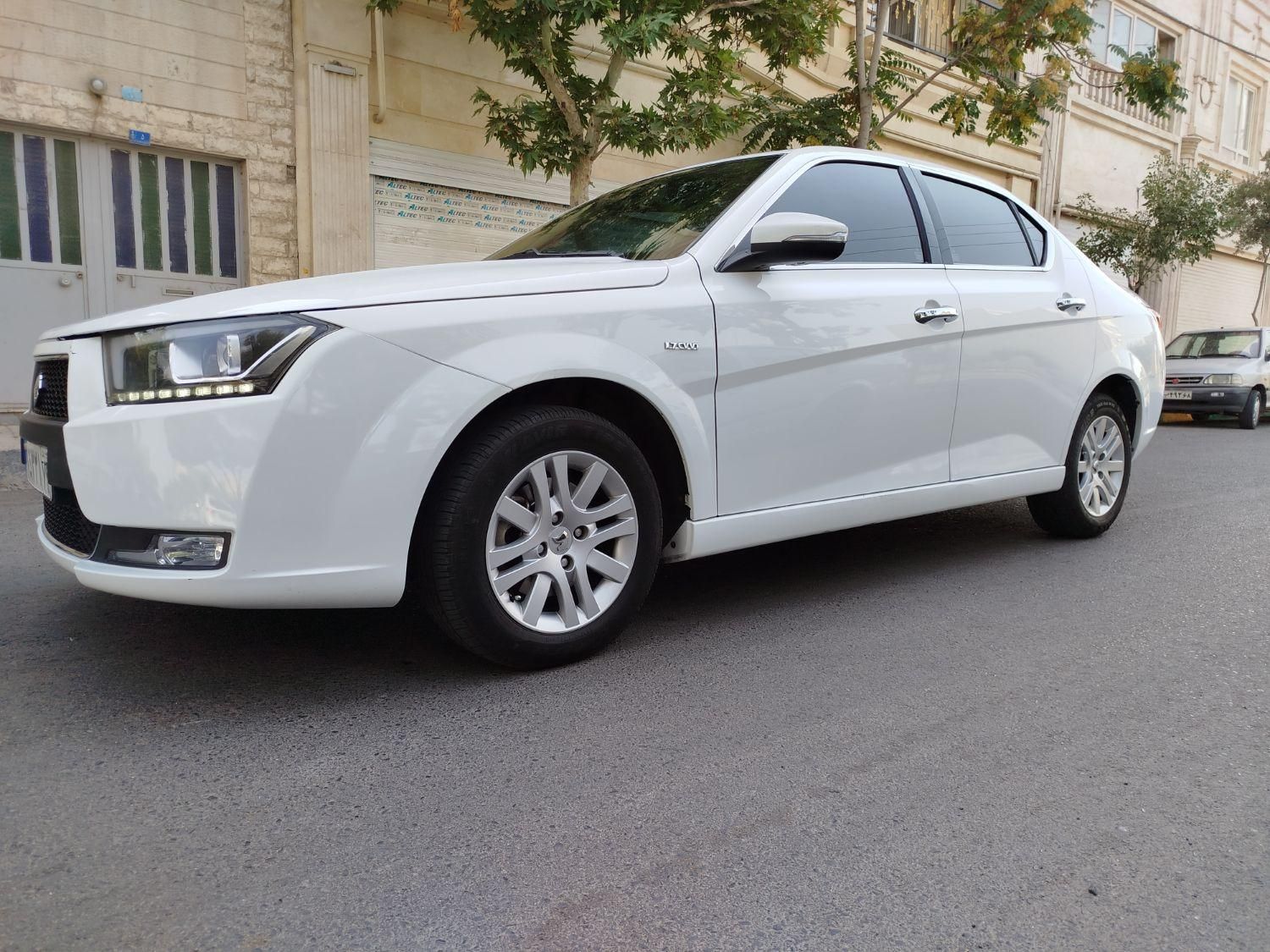 دنا پلاس تیپ ۲ سانروف ۴ ایربگ - 1399