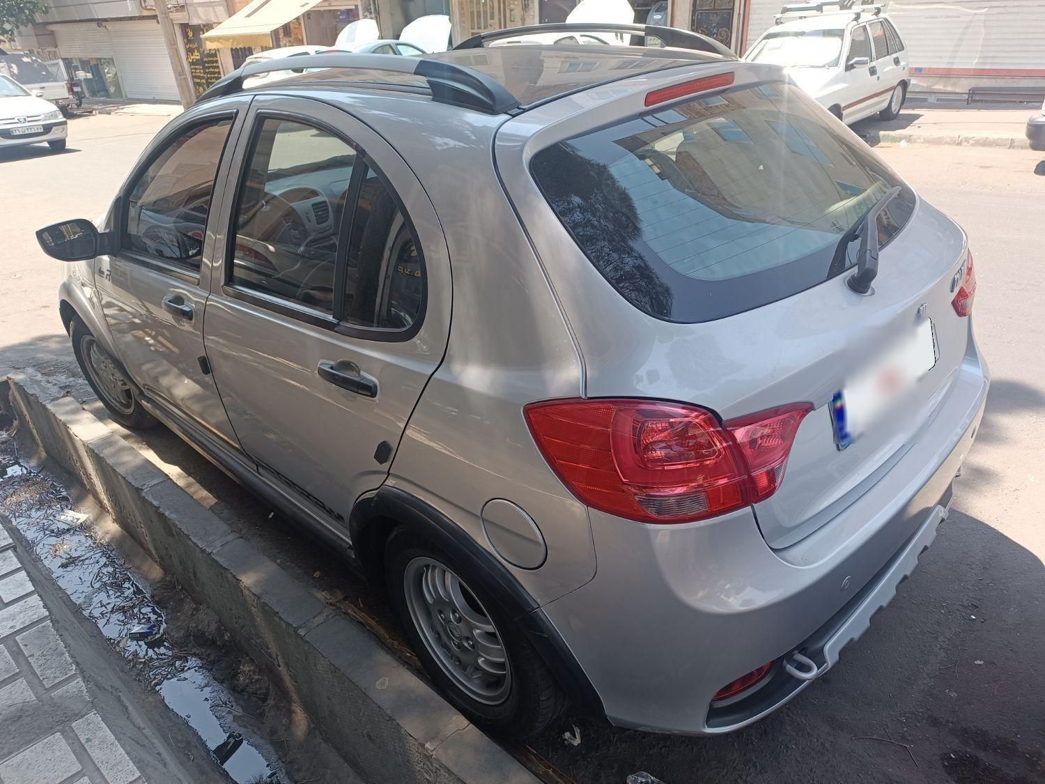 خودرو کوییک، R آگهی ann_19795649