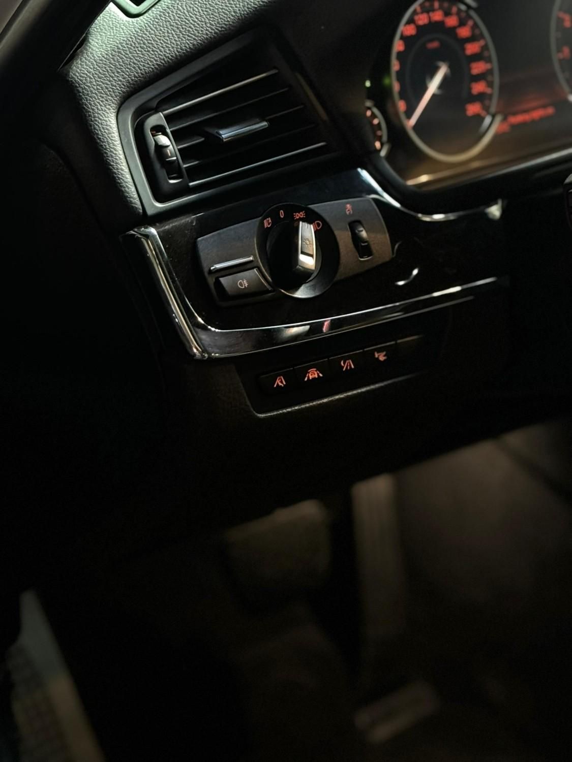 ب ام و سری 5 528i - 2015