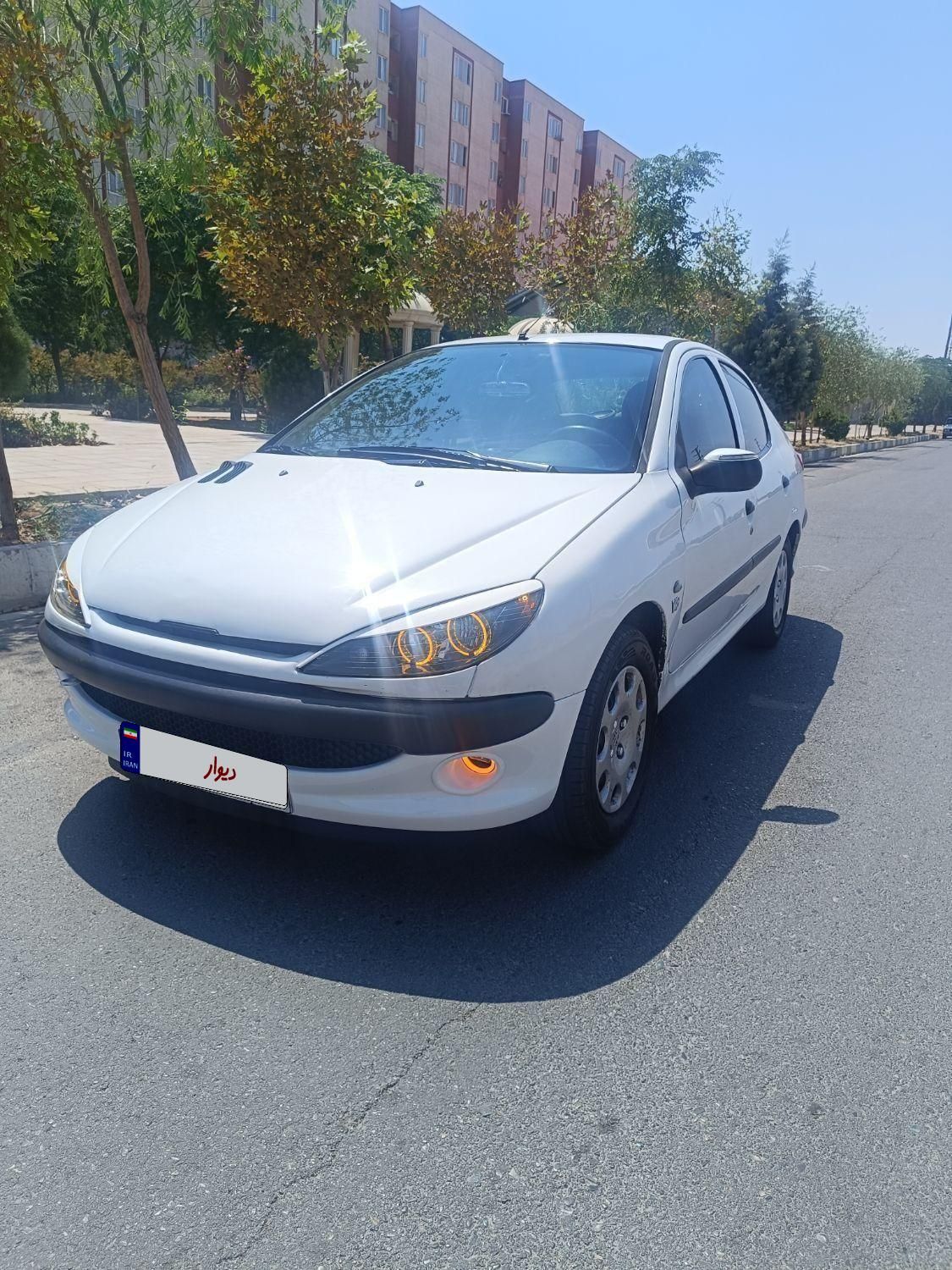 پژو ۲۰۶ صندوق دار v8 - 1391