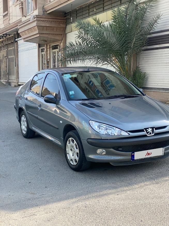 پژو ۲۰۶ صندوق دار v8 - 1396