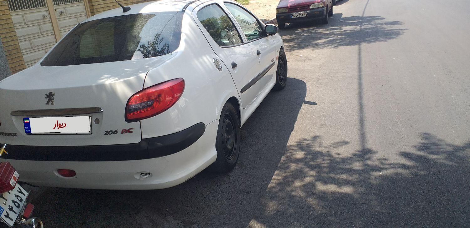 پژو ۲۰۶ صندوق دار v8 - 1390