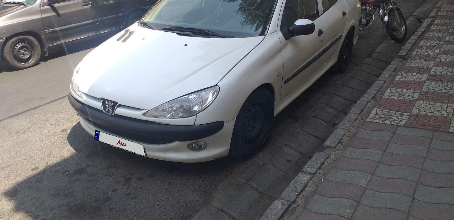 پژو ۲۰۶ صندوق دار v8 - 1390