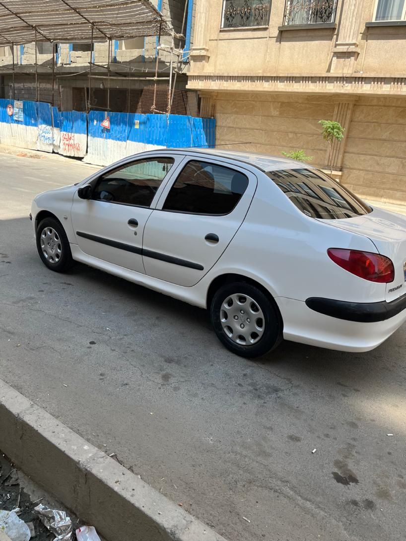 پژو ۲۰۶ صندوق دار v8 - 1397