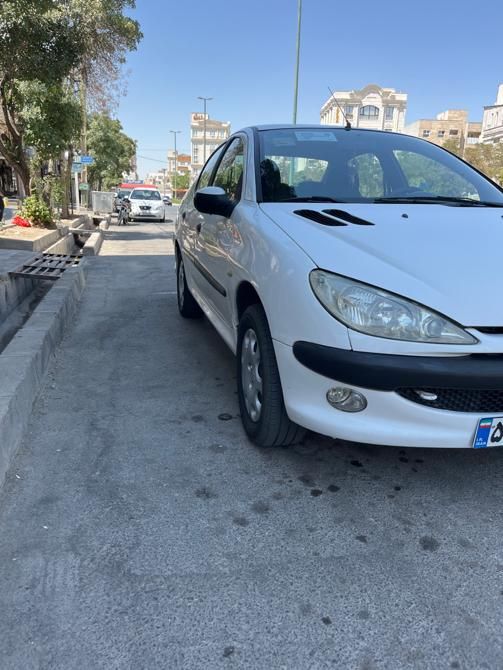 پژو ۲۰۶ صندوق دار v8 - 1390