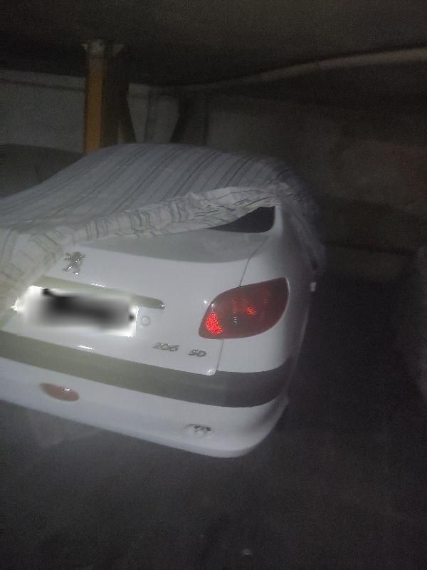 پژو ۲۰۶ صندوق دار v8 - 1398
