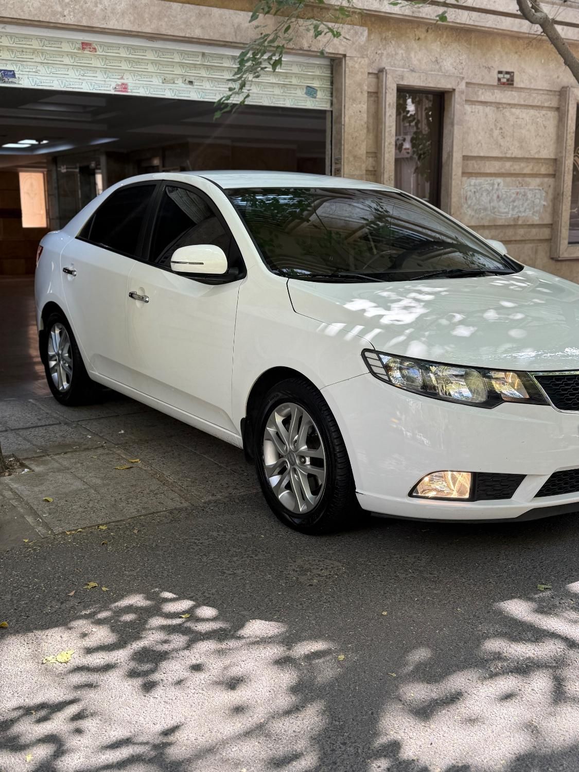 کیا سراتو 2.0 لیتر اتوماتیک GT لاین - 2015