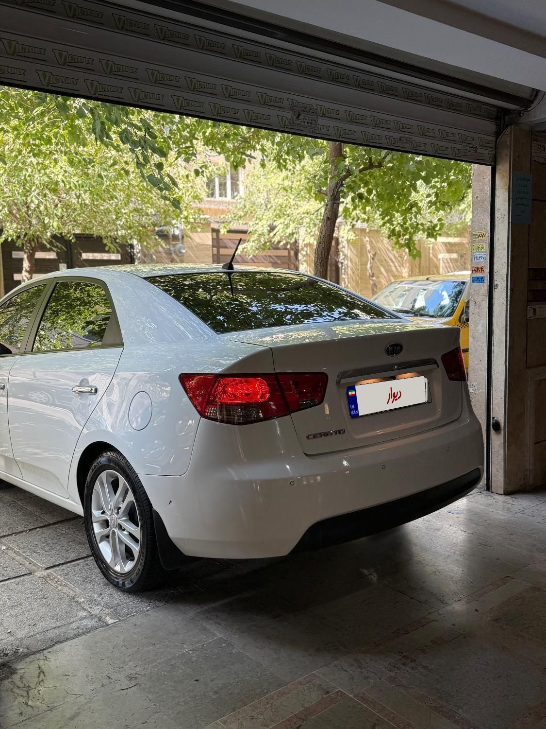 کیا سراتو 2.0 لیتر اتوماتیک GT لاین - 2015