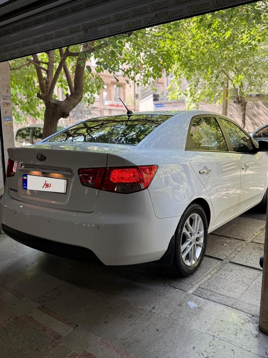 کیا سراتو 2.0 لیتر اتوماتیک GT لاین - 2015