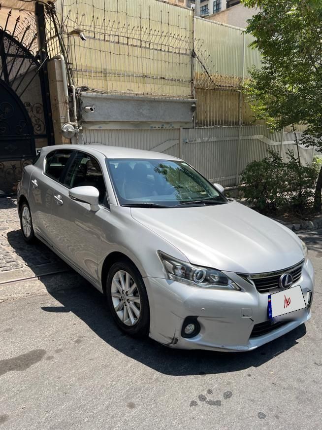 لکسوس CT 200H - 2013