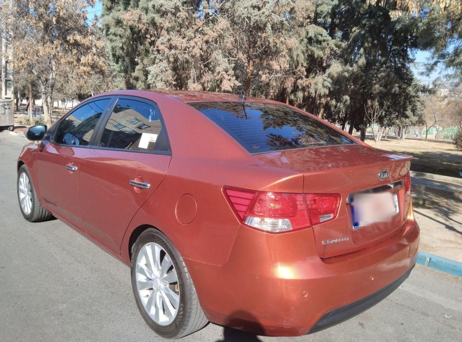 کیا سراتو 2.0 لیتر اتوماتیک GT لاین - 2010
