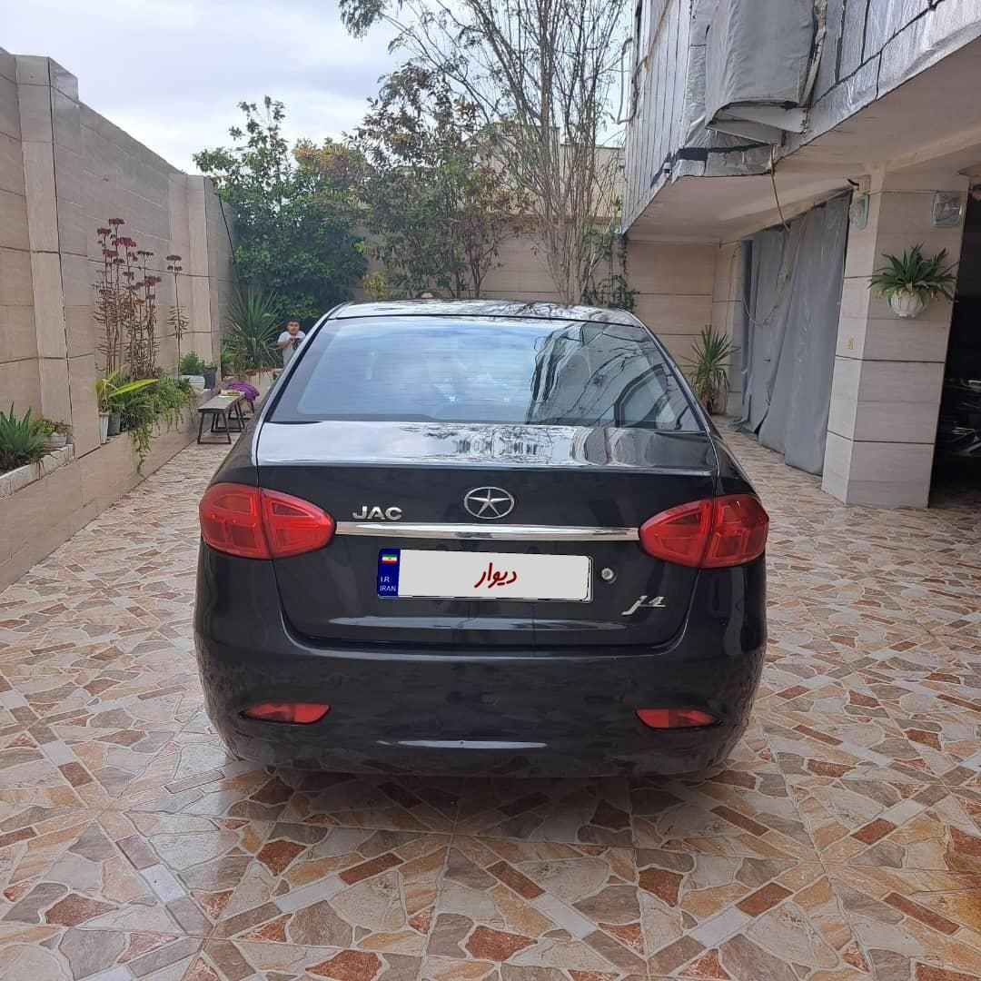 جک J4 اتوماتیک ساده - 1402