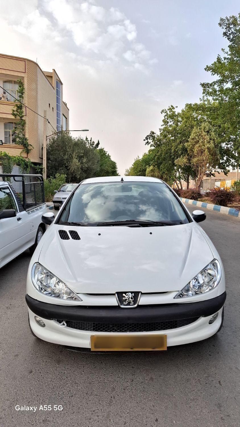 پژو ۲۰۶ صندوق دار v8 - 1395