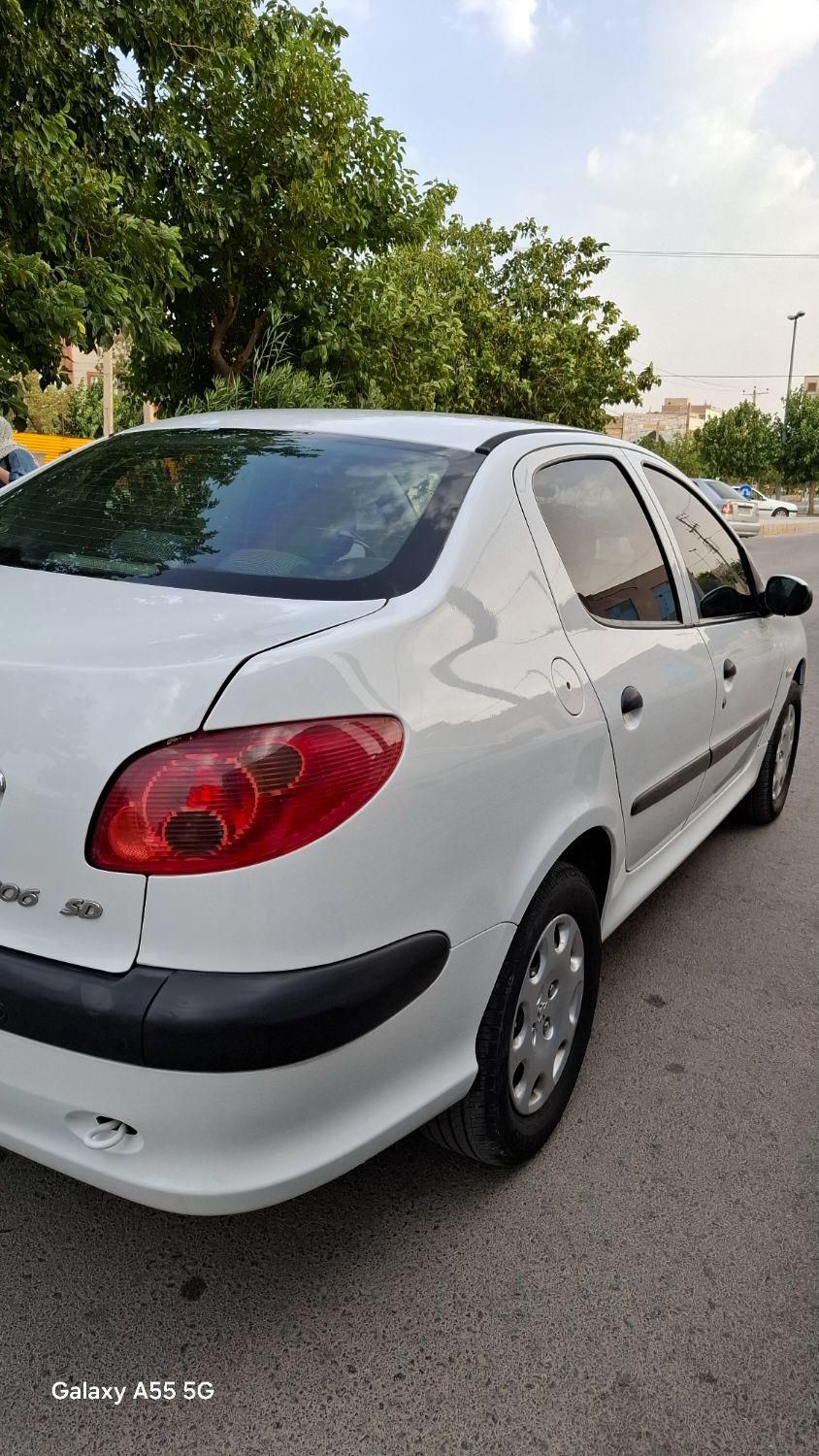 پژو ۲۰۶ صندوق دار v8 - 1395