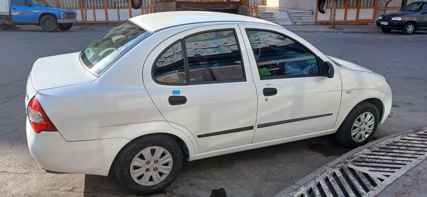 تیبا صندوق دار SX - 1399