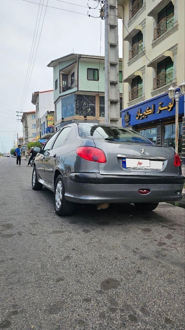 پژو ۲۰۶ صندوق دار v8 - 1386
