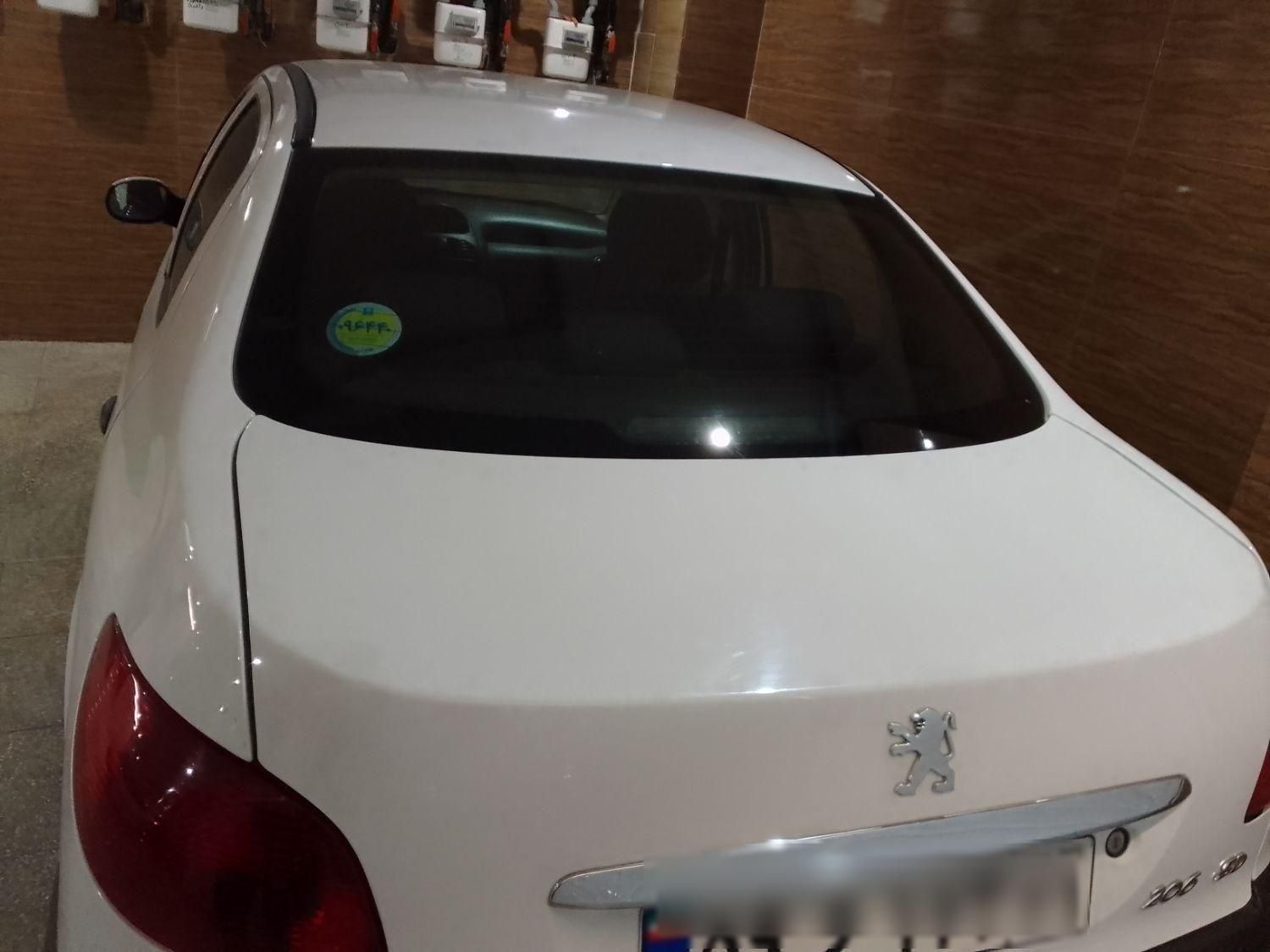 پژو ۲۰۶ صندوق دار v8 - 1399