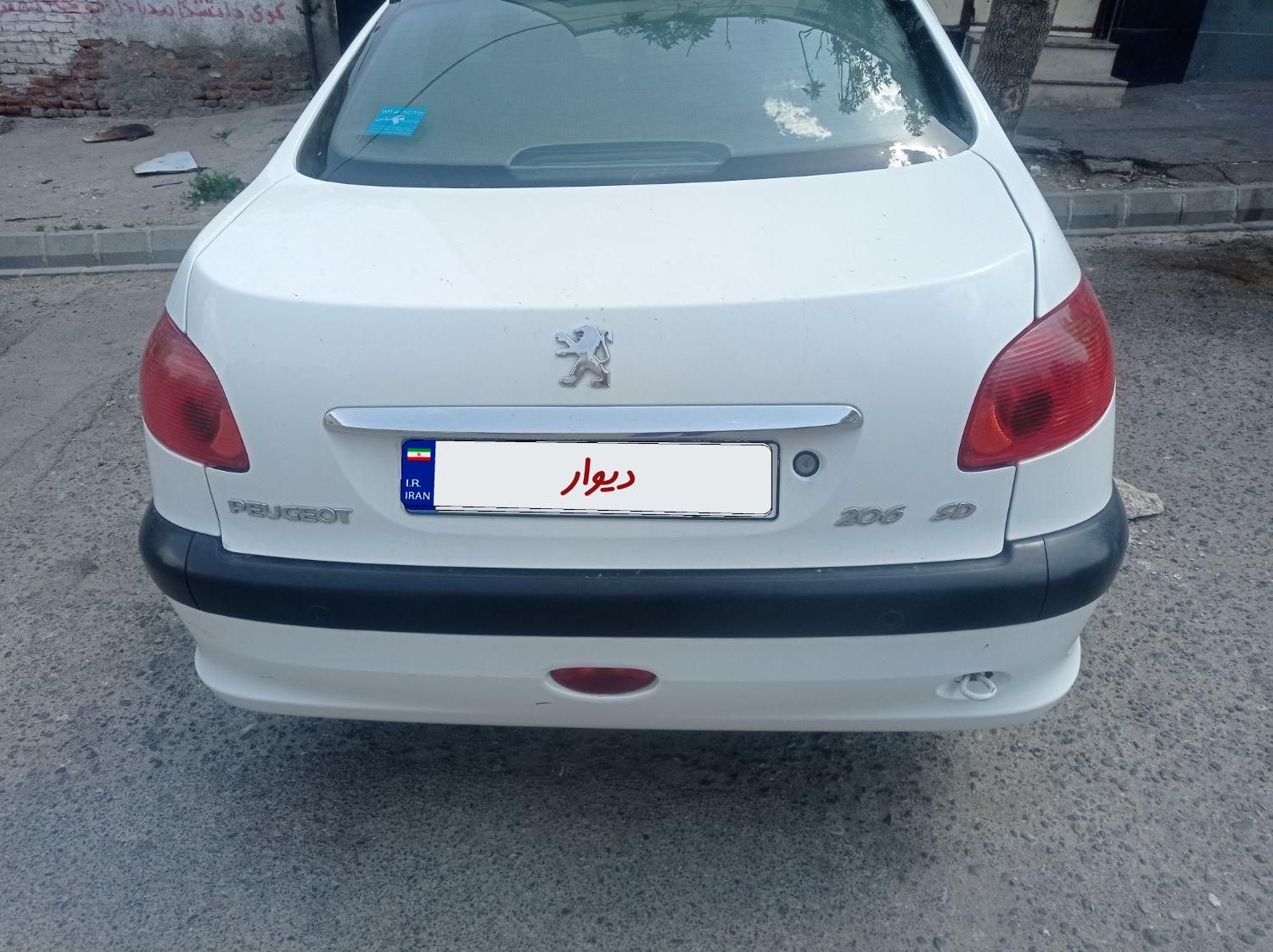 پژو ۲۰۶ صندوق دار v8 - 1395