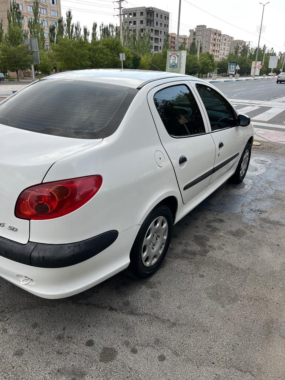 پژو ۲۰۶ صندوق دار v8 - 1395