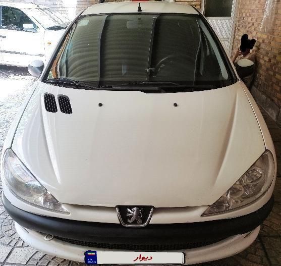 پژو ۲۰۶ صندوق دار v8 - 1392