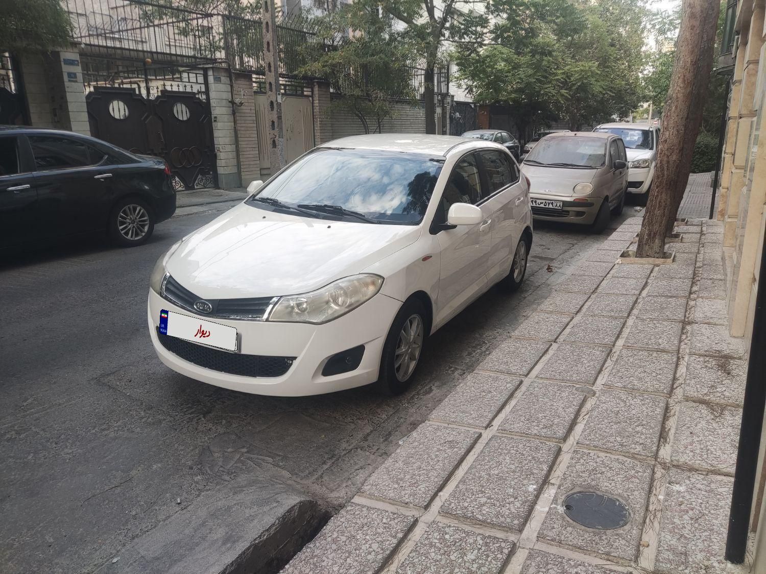 ام وی ام 315 هاچ بک ساده دنده ای - 1393