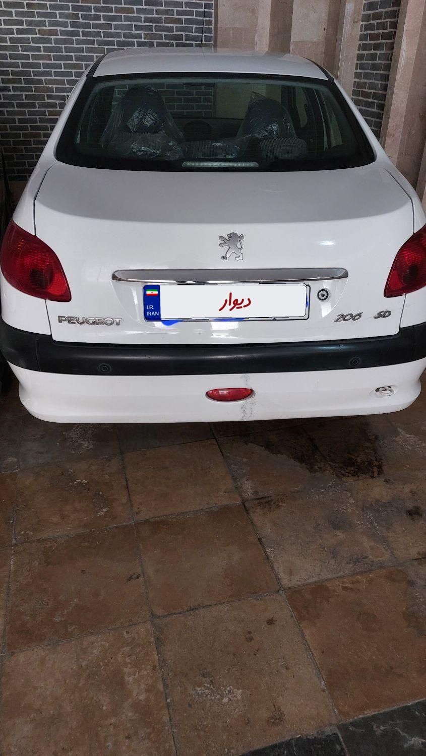 پژو ۲۰۶ صندوق دار v8 - 1395