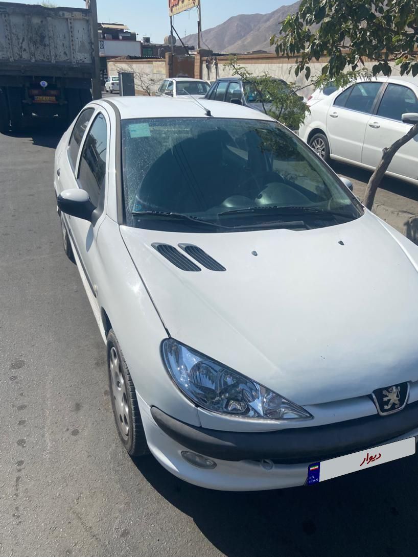 پژو ۲۰۶ صندوق دار v8 - 1397