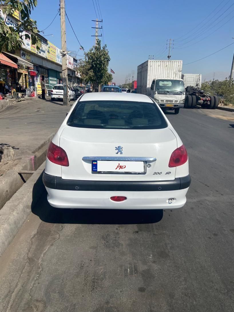 پژو ۲۰۶ صندوق دار v8 - 1397