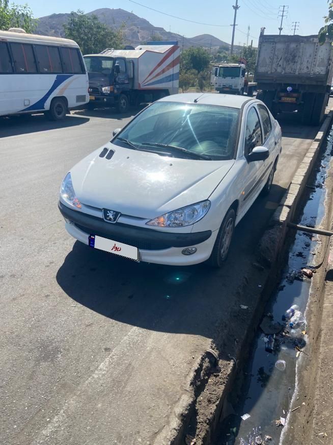 پژو ۲۰۶ صندوق دار v8 - 1397