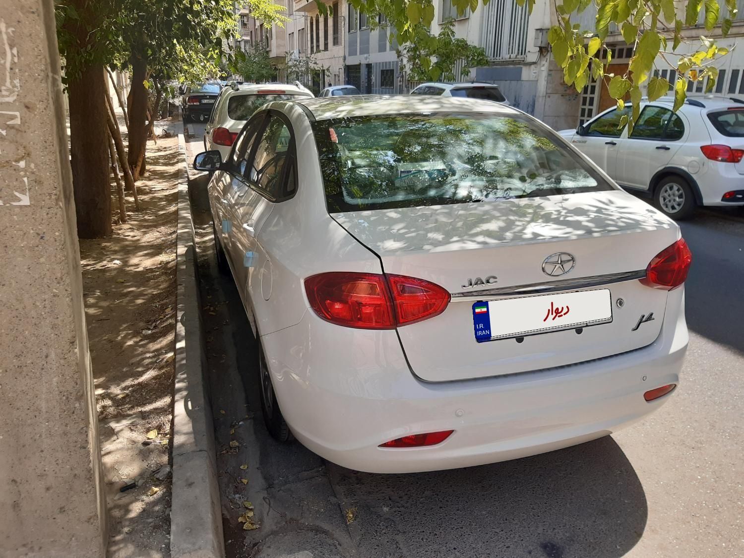 جک J4 اتوماتیک آپشنال - 1402