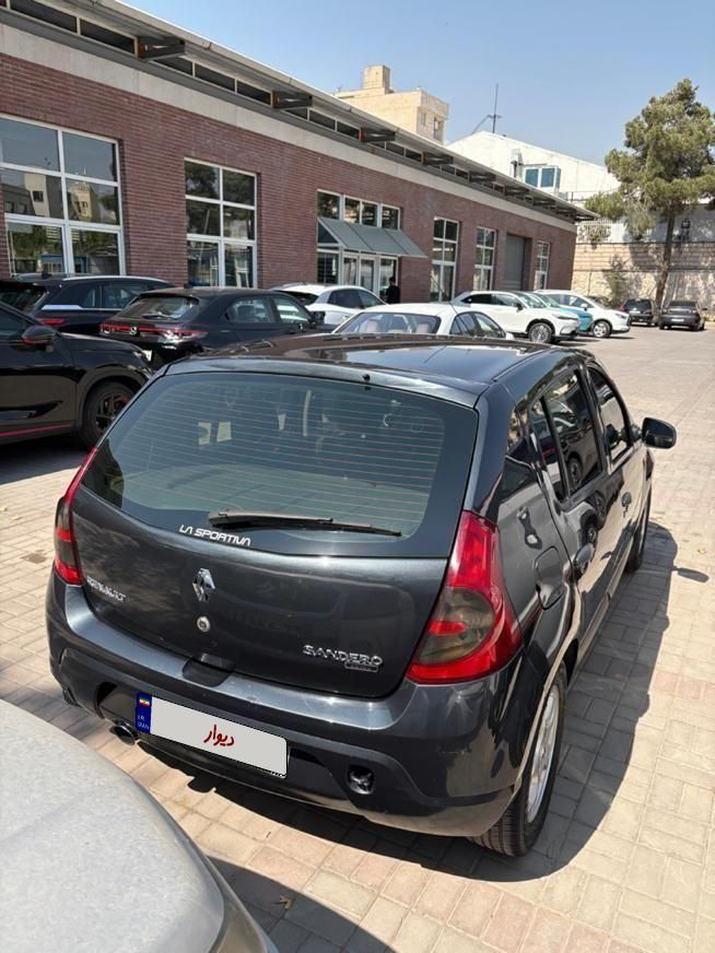 رنو ساندرو دنده ای - 1396