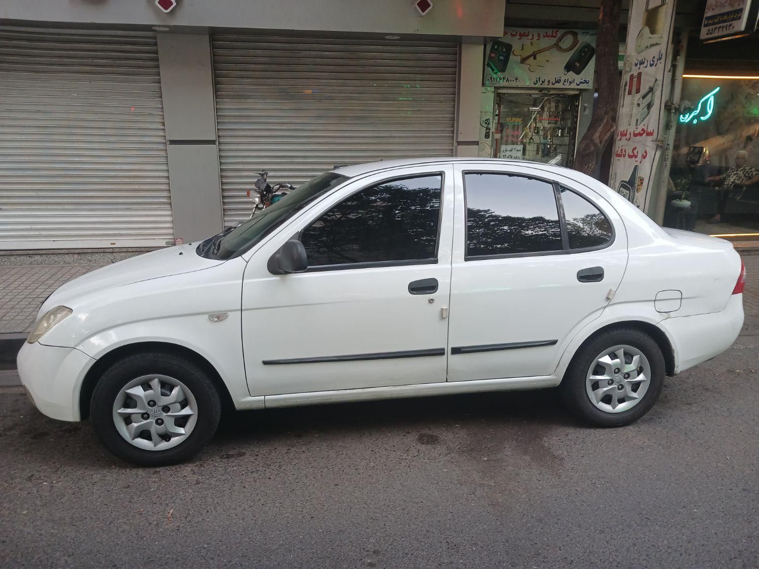 تیبا صندوق دار SX - 1398
