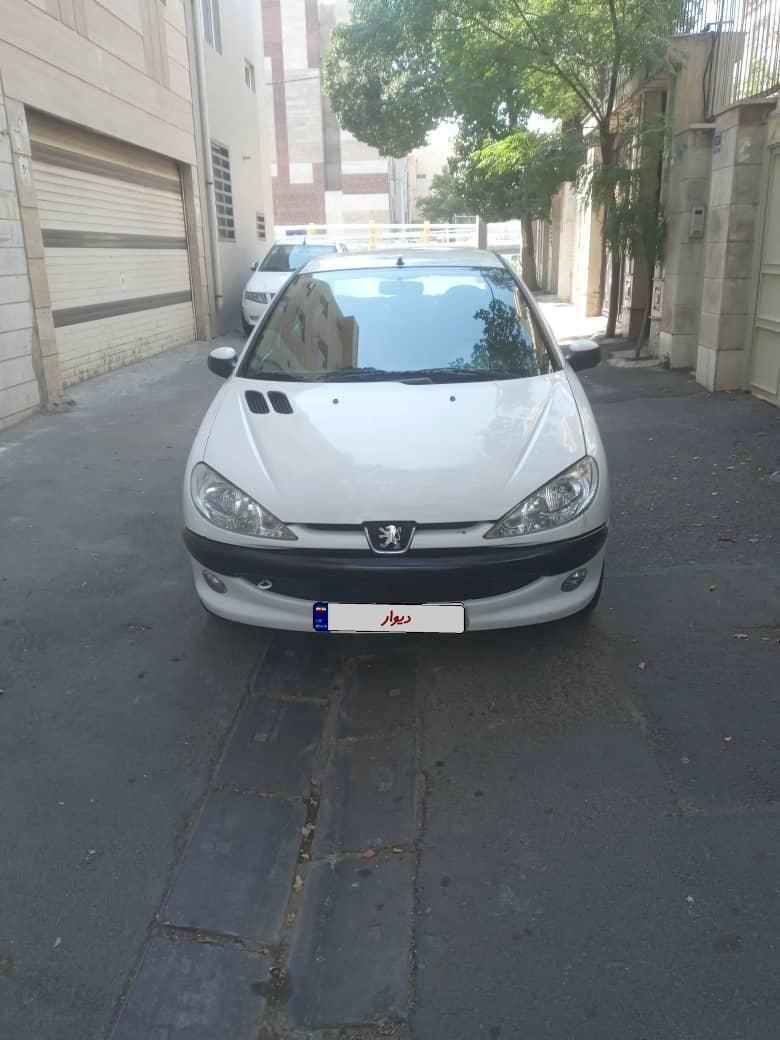 پژو ۲۰۶ صندوق دار v8 - 1395