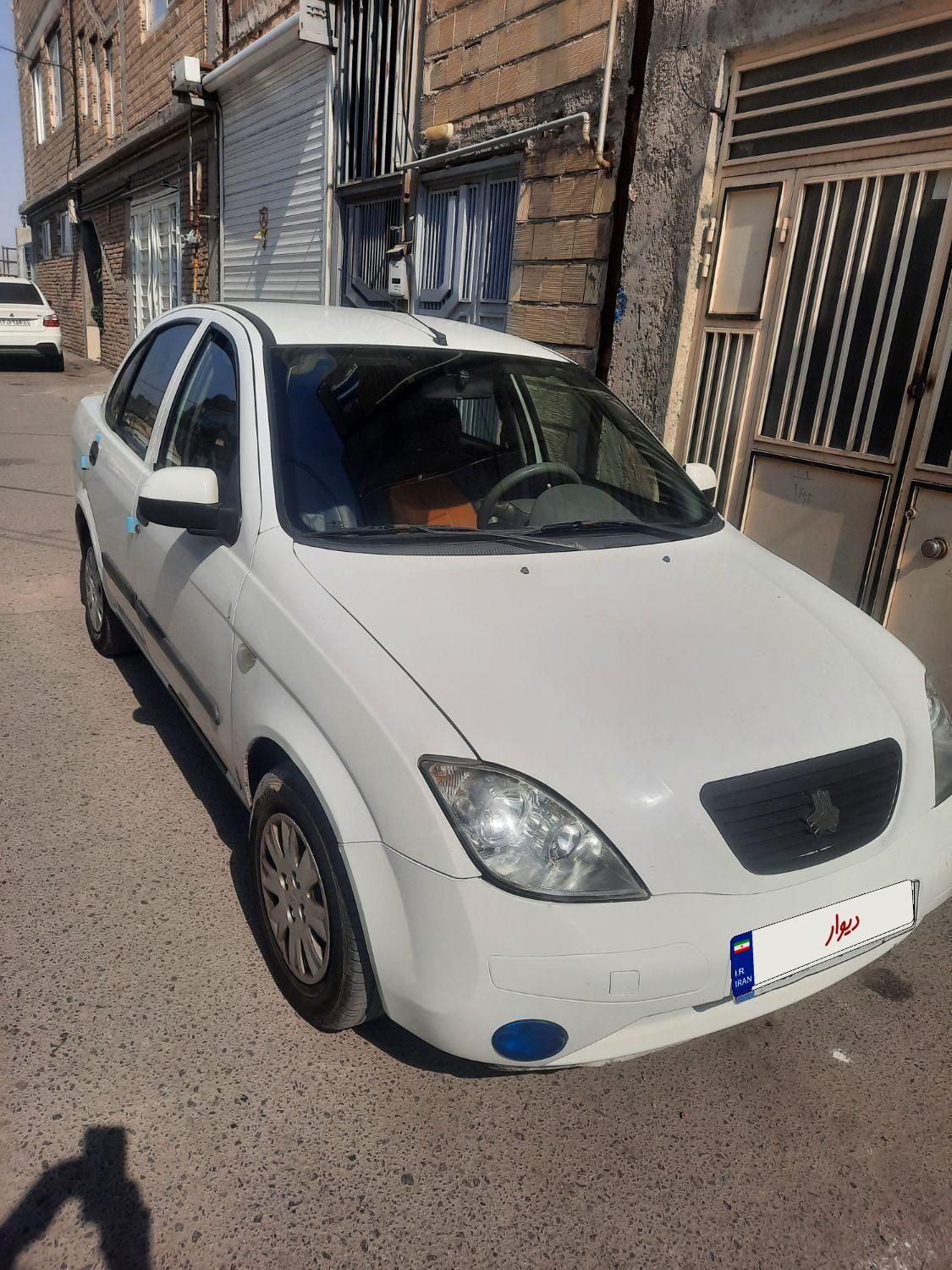 تیبا صندوق دار SX - 1393