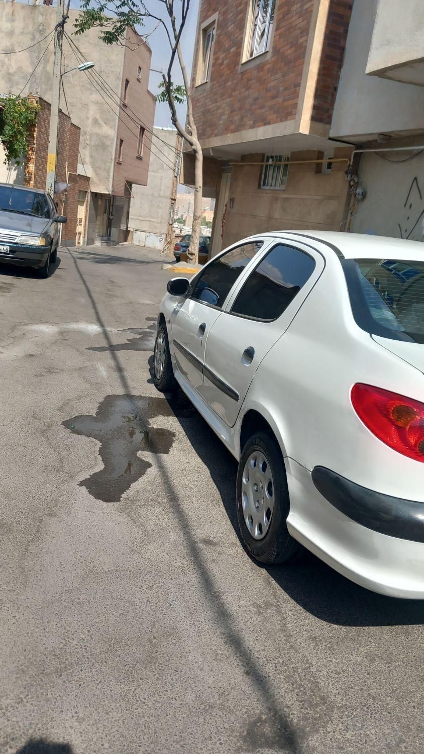 پژو ۲۰۶ صندوق دار v8 - 1394