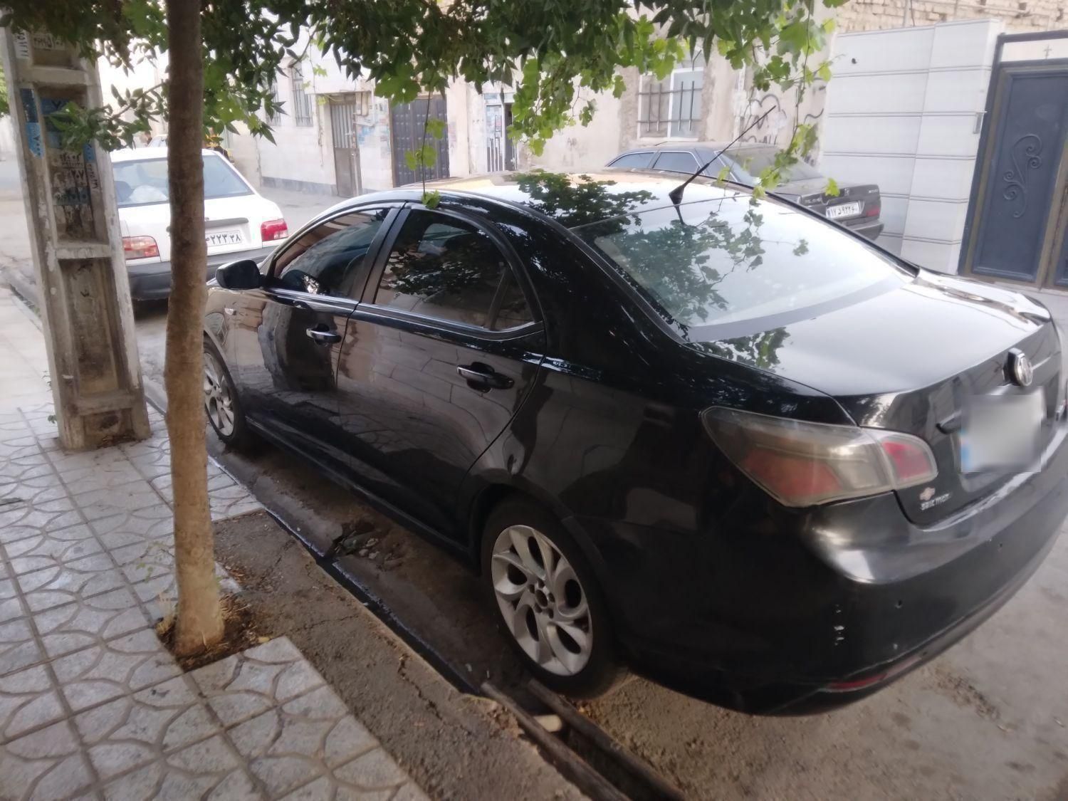 خودرو ام جی، 6 لیفت بک آگهی ann_19800627