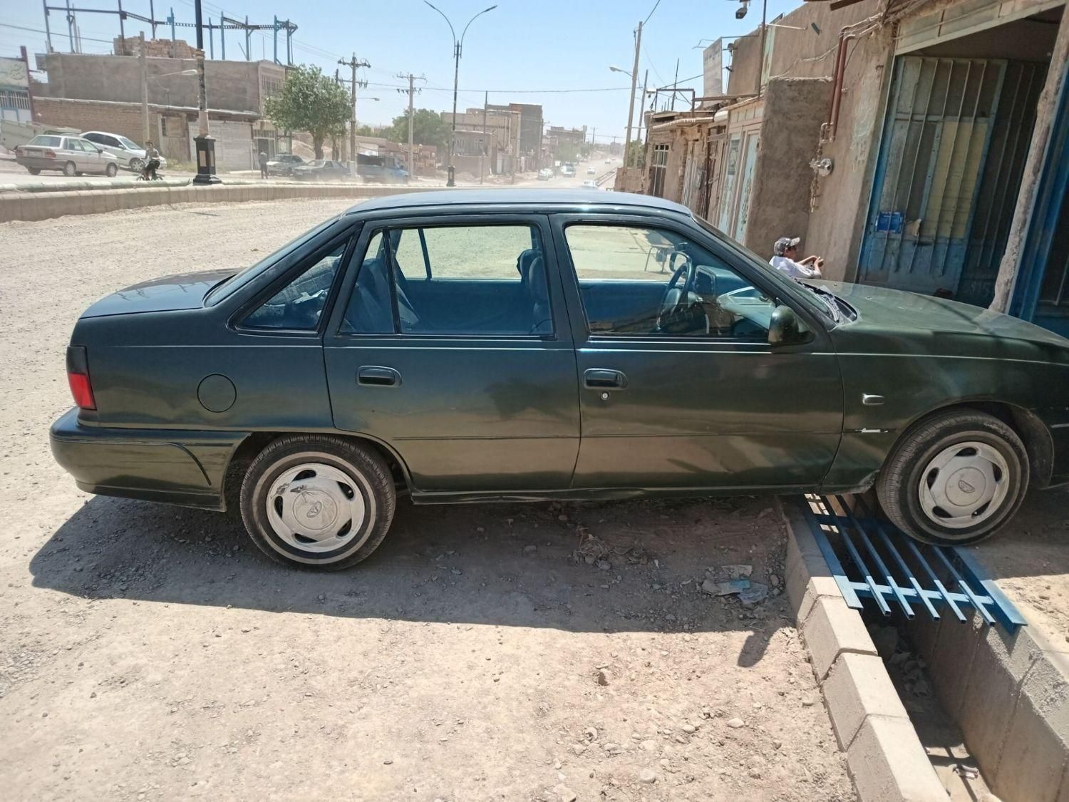 دوو سیلو سدان - 1381
