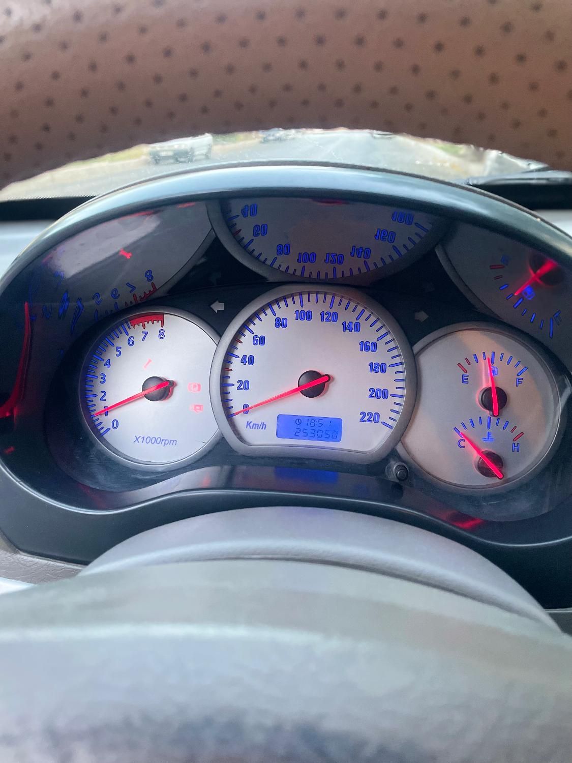 ام وی ام X33 دنده‌ای ساده - 1391