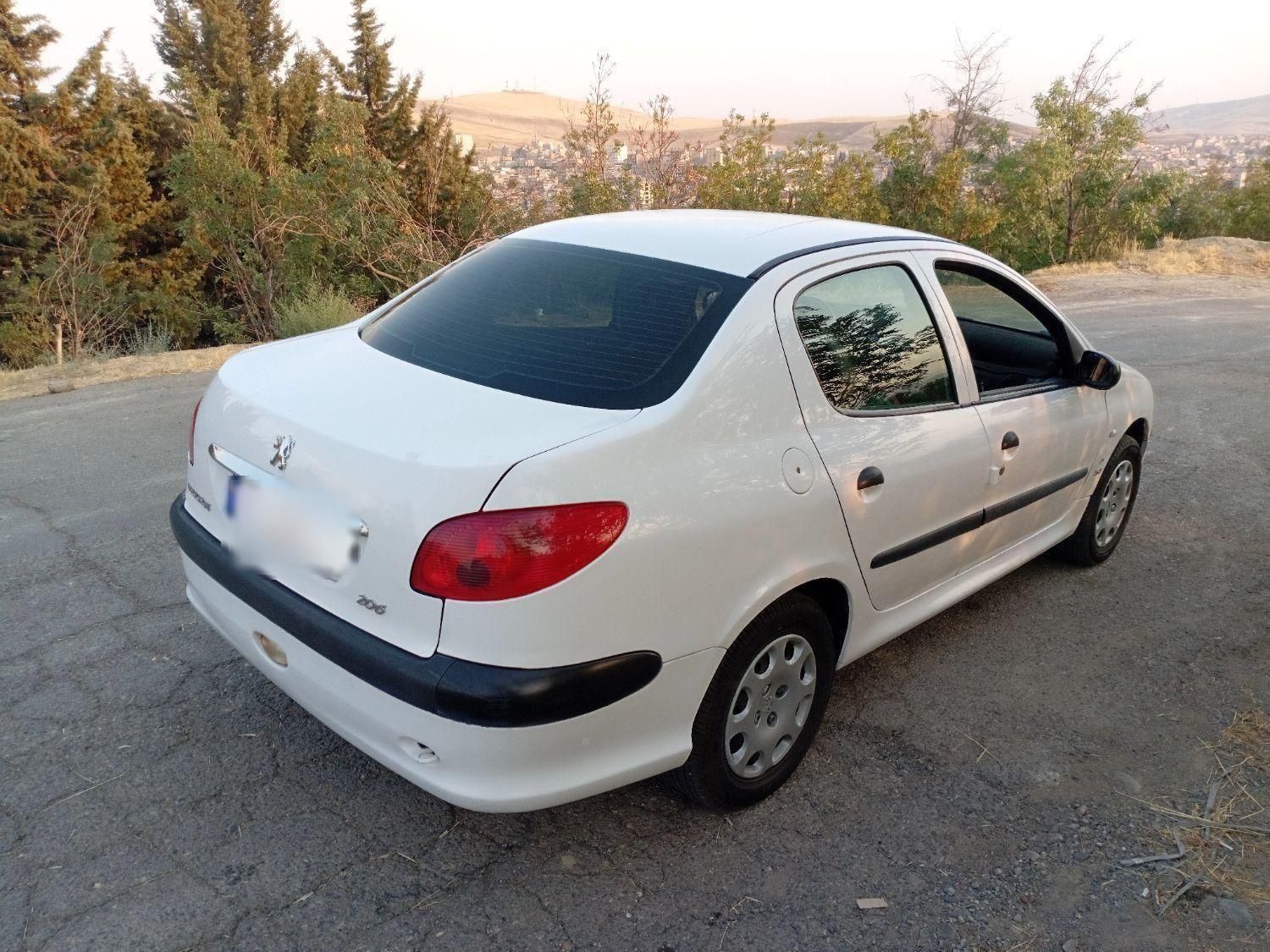 پژو ۲۰۶ صندوق دار v20 - 1390