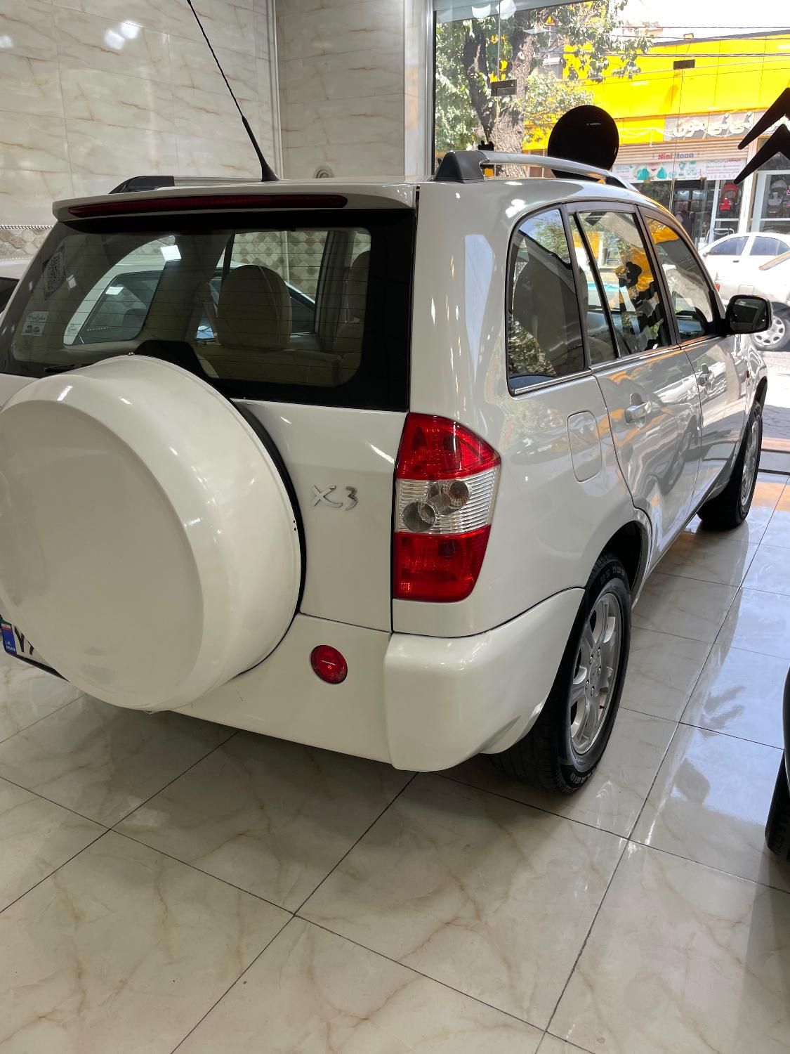 ام وی ام X33 دنده‌ای ساده - 1393