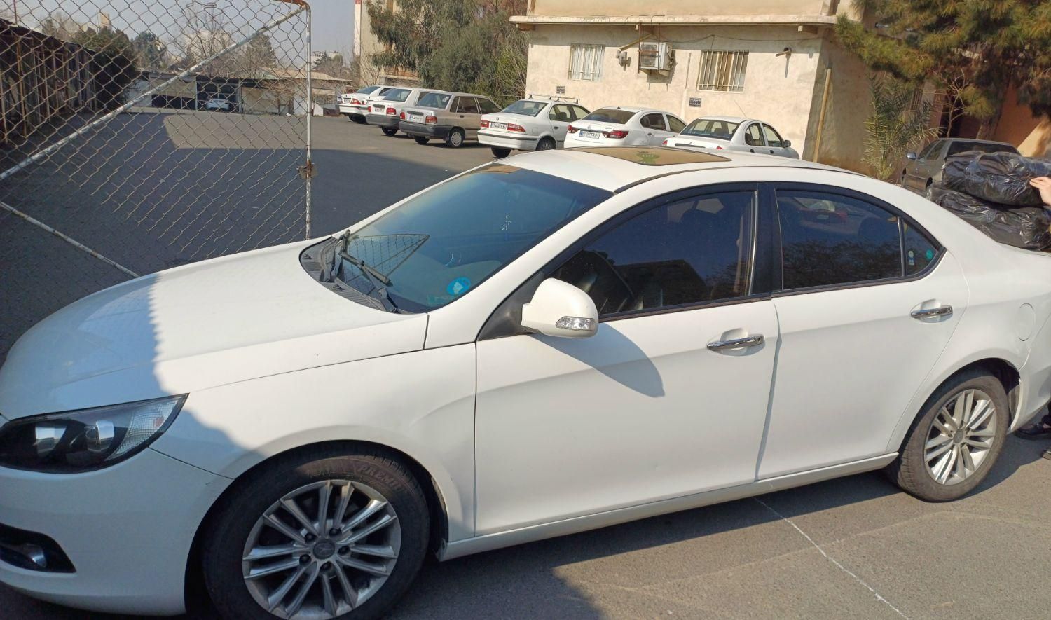 خودرو جک، J5 آگهی ann_19801133