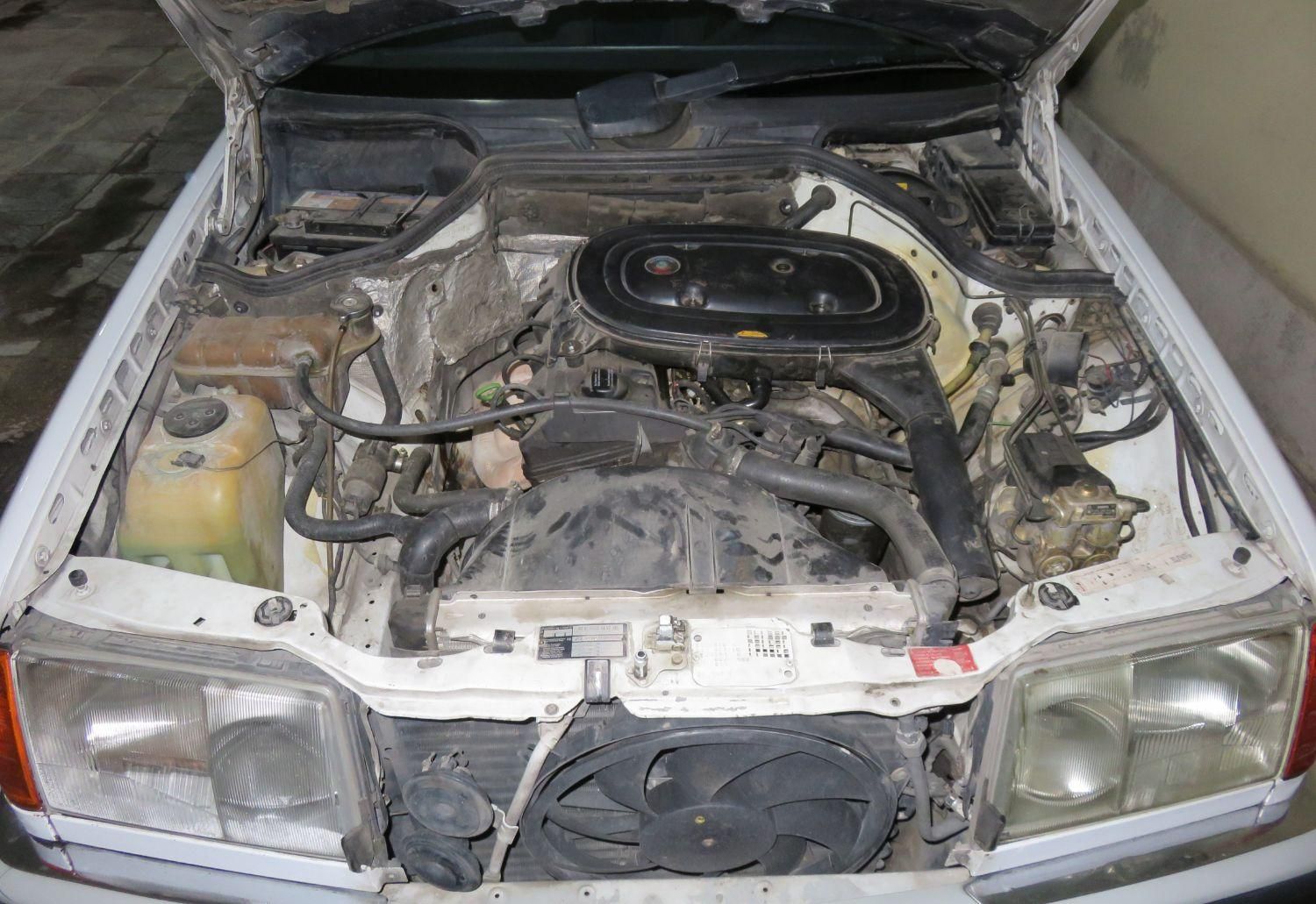 بنز E 230 - 1992