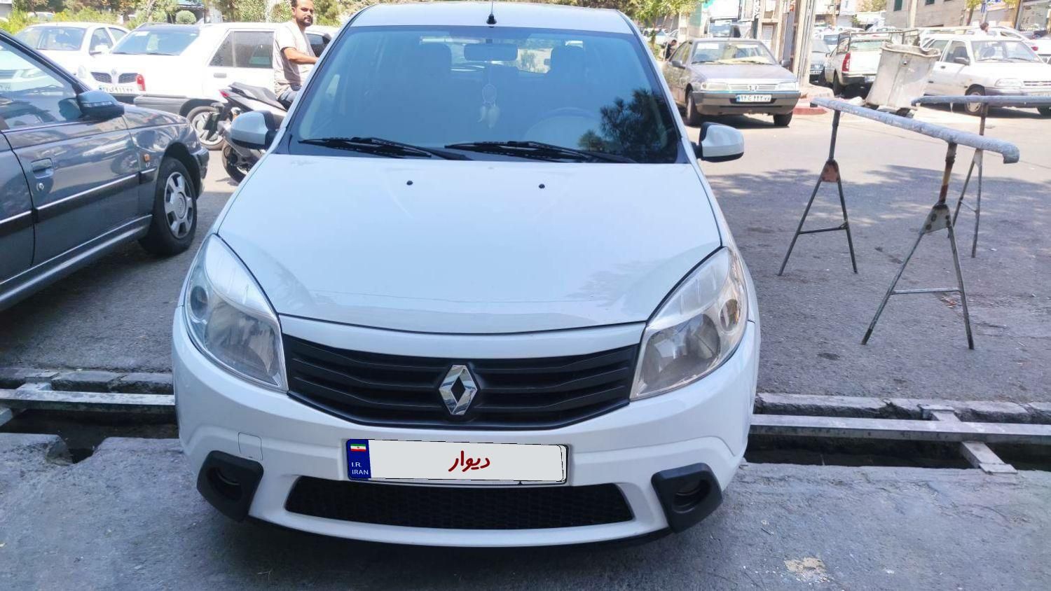 خودرو رنو، ساندرو آگهی ann_19801695