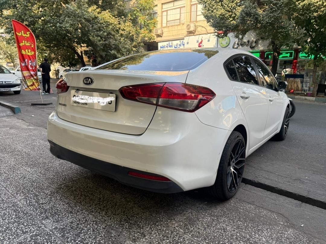 کیا سراتو 2.0 لیتر اتوماتیک GT لاین - 2016