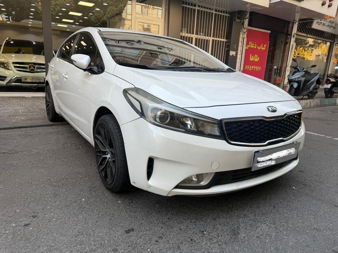 کیا سراتو 2.0 لیتر اتوماتیک GT لاین - 2016